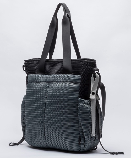 EDITA.(エディータ)の「洗濯機で洗える Washable standard 3way bag 多機能 / 通学(ショルダーバッグ・レディース・ブラック/ブラック×グレー・FREE)」の6枚目の写真