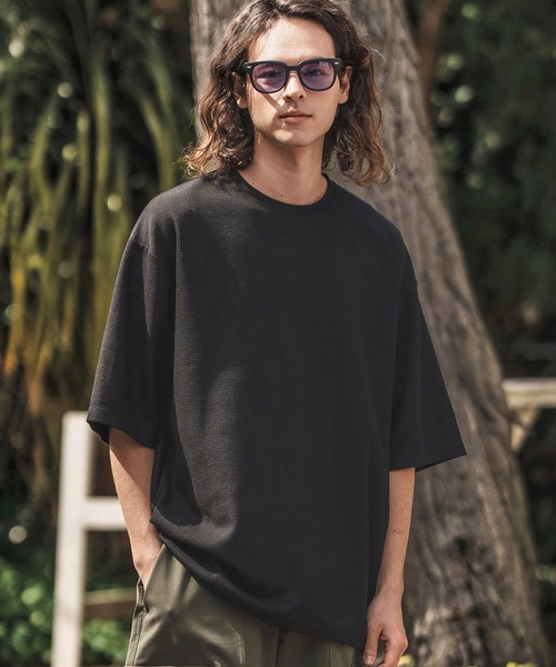 CAMBIO(カンビオ)の「mt9659-Gimmick Design Waffle Cut sew Tシャツ(Tシャツ/カットソー・メンズ・ホワイト/ブラック・S/M/L)」の11枚目の写真