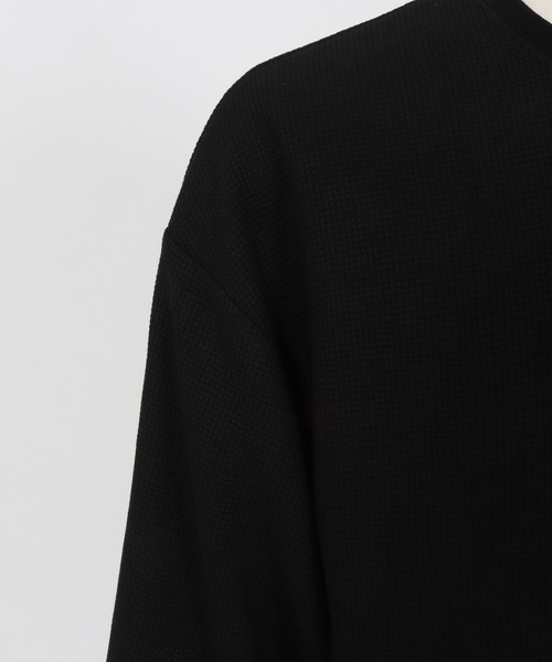 CAMBIO(カンビオ)の「mt9659-Gimmick Design Waffle Cut sew Tシャツ(Tシャツ/カットソー・メンズ・ホワイト/ブラック・S/M/L)」の22枚目の写真
