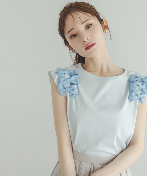 TOCCA(トッカ)の「BOW PARTY Tシャツ(Tシャツ/カットソー・レディース・アイボリー系/ブルー系/ブラック系・SMALL/MEDIUM)」の3枚目の写真