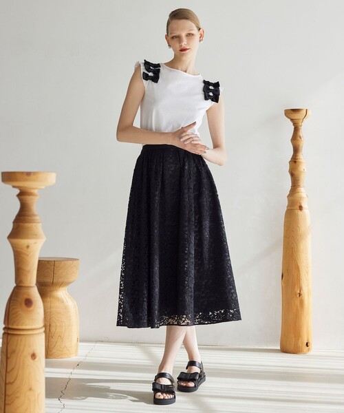 TOCCA(トッカ)の「BOW PARTY Tシャツ(Tシャツ/カットソー・レディース・アイボリー系/ブルー系/ブラック系・SMALL/MEDIUM)」の7枚目の写真