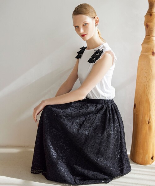 TOCCA(トッカ)の「BOW PARTY Tシャツ(Tシャツ/カットソー・レディース・アイボリー系/ブルー系/ブラック系・SMALL/MEDIUM)」の8枚目の写真