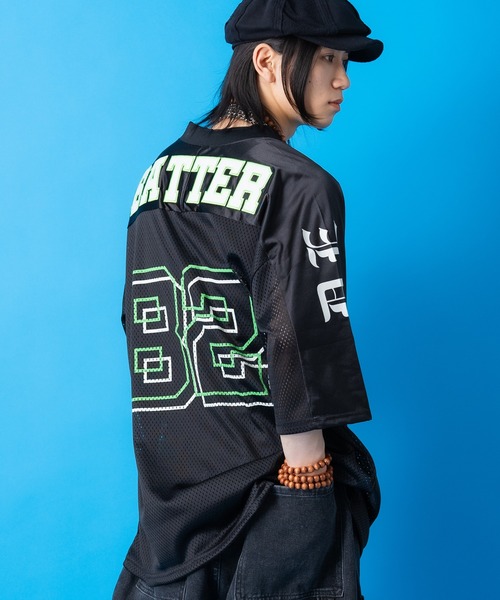 a.p.o.v.（エーピーオービー）の「a.p.o.v. レイヤーナンバリング＆フェルトロゴワッペンメッシュフットボールシャツ（Tシャツ/カットソー・メンズ・ブラック/ブルー/ピンク/グリーン/ホワイト・ONESIZE）」の22枚目の写真