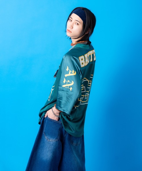 a.p.o.v.（エーピーオービー）の「a.p.o.v. レイヤーナンバリング＆フェルトロゴワッペンメッシュフットボールシャツ（Tシャツ/カットソー・メンズ・ブラック/ブルー/ピンク/グリーン/ホワイト・ONESIZE）」の18枚目の写真