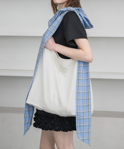 idem（イデム）の「big ribbon tote bag／ビッグリボントートバッグ（トートバッグ・レディース・ブルー/ピンク/ブラック・FREE）」の8枚目の写真