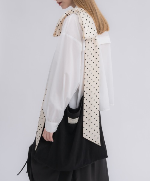 idem（イデム）の「big ribbon tote bag／ビッグリボントートバッグ（トートバッグ・レディース・ブルー/ピンク/ブラック・FREE）」の4枚目の写真