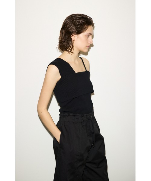 THROW by SLY（スローバイスライ）の「THROW ASYMMETRY RIB TOPS アシンメトリー リブ トップス（ベスト・レディース・ブラック/ブラウン・FREE）」の6枚目の写真