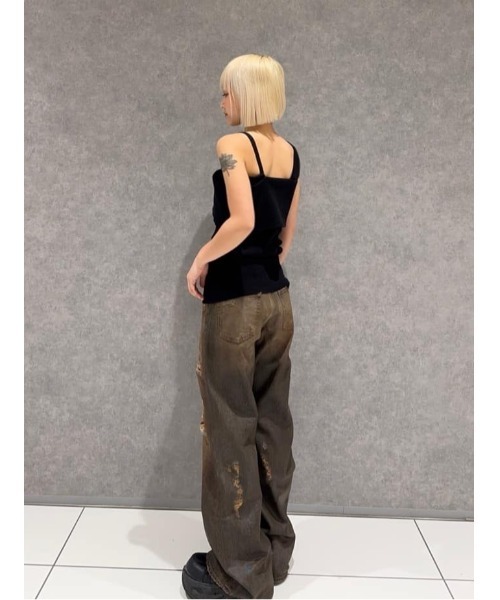 THROW by SLY（スローバイスライ）の「THROW ASYMMETRY RIB TOPS アシンメトリー リブ トップス（ベスト・レディース・ブラック/ブラウン・FREE）」の19枚目の写真