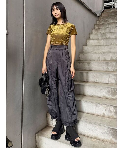 MURUA（ムルーア）の「クロップドシアーベロアTシャツ（Tシャツ/カットソー・レディース・ブラック/ブルー/マスタード/ホワイト・FREE）」の20枚目の写真