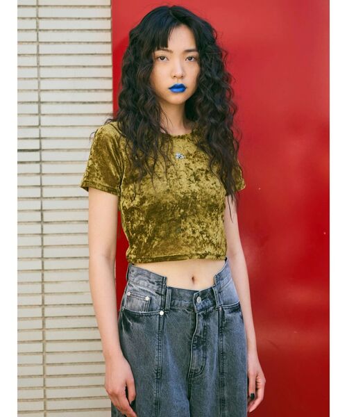 MURUA（ムルーア）の「クロップドシアーベロアTシャツ（Tシャツ/カットソー・レディース・ブラック/ブルー/マスタード/ホワイト・FREE）」の10枚目の写真
