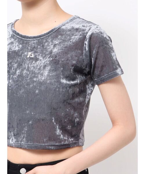 MURUA（ムルーア）の「クロップドシアーベロアTシャツ（Tシャツ/カットソー・レディース・ブラック/ブルー/マスタード/ホワイト・FREE）」の16枚目の写真