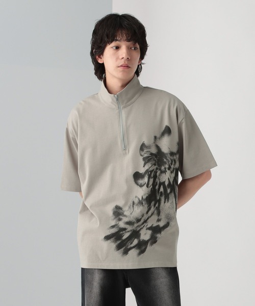 セール】ハーフZIPモチーフプリントカット(HARE)（Tシャツ