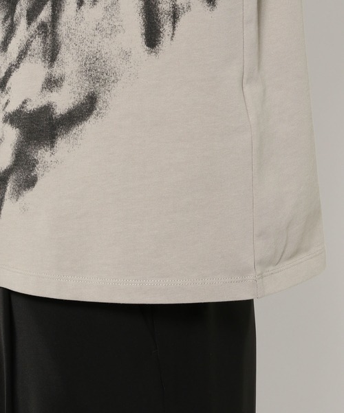 セール】ハーフZIPモチーフプリントカット(HARE)（Tシャツ