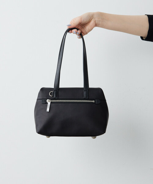 ear PAPILLONNER(イアパピヨネ)の「【kawa-kawa(カワカワ)】NO1512kuchiganeトートバッグM(トートバッグ・レディース・ブラック・FREE)」の5枚目の写真