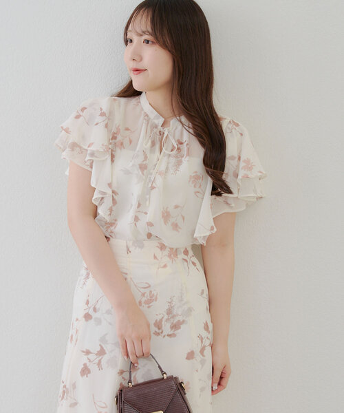 Another Branch olive des olive(アナザーブランチオリーブデオリーブ)の「【WEB先行予約】【SETUP対応】ぼかし花柄フレア袖ブラウス(シャツ/ブラウス・レディース・ブラウン/グレー/ブルー・FREE)」の1枚目の写真