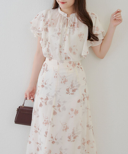 Another Branch olive des olive(アナザーブランチオリーブデオリーブ)の「【WEB先行予約】【SETUP対応】ぼかし花柄フレア袖ブラウス(シャツ/ブラウス・レディース・ブラウン/グレー/ブルー・FREE)」の19枚目の写真