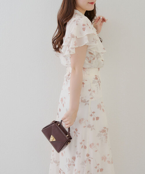Another Branch olive des olive(アナザーブランチオリーブデオリーブ)の「【WEB先行予約】【SETUP対応】ぼかし花柄フレア袖ブラウス(シャツ/ブラウス・レディース・ブラウン/グレー/ブルー・FREE)」の14枚目の写真