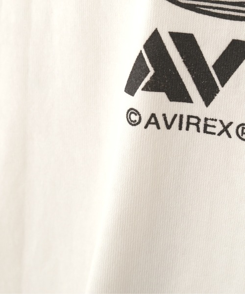 AVIREX(アヴィレックス)の「HALF CENTURY ANNIV. T-SHIRT/50周年記念Tシャツ(Tシャツ/カットソー・レディース・オフホワイト/チャコールグレー/ライトブラウン・F)」の6枚目の写真