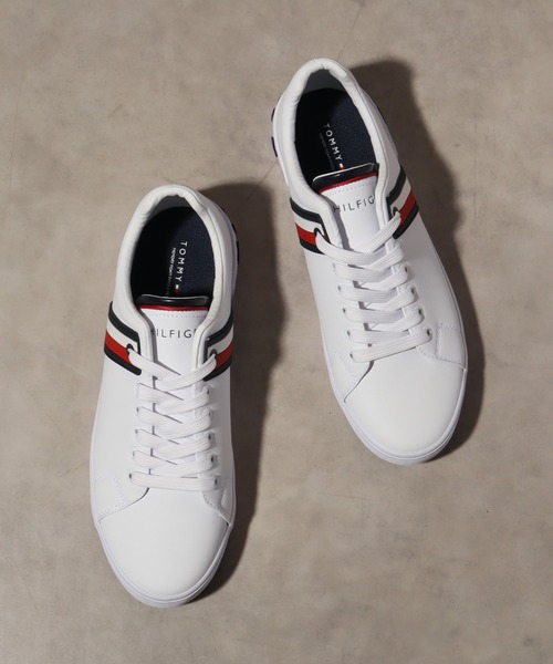 TOMMY HILFIGER（トミーヒルフィガー）の「【TOMMY HILFIGER/トミーヒルフィガー】tmRAMUS/シンセティックレザー ローカット ロゴスニーカー（スニーカー・メンズ・ホワイト・7.5/8/8.5/9）」の3枚目の写真