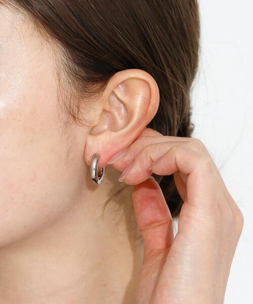 URBAN RESEARCH Sonny Label(アーバンリサーチサニーレーベル)の「サージカルステンレスフープピアス(ピアス(両耳用)・レディース・シルバー・ONE)」の1枚目の写真