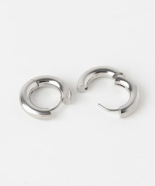 URBAN RESEARCH Sonny Label(アーバンリサーチサニーレーベル)の「サージカルステンレスフープピアス(ピアス(両耳用)・レディース・シルバー・ONE)」の5枚目の写真