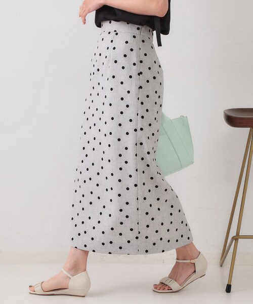 OPAQUE.CLIP（オペークドットクリップ）の「麻混ドットプリントナロースカート【洗濯機洗い可】（スカート・レディース・ベージュ系その他3/ライトグレー系・40/38/36）」の8枚目の写真