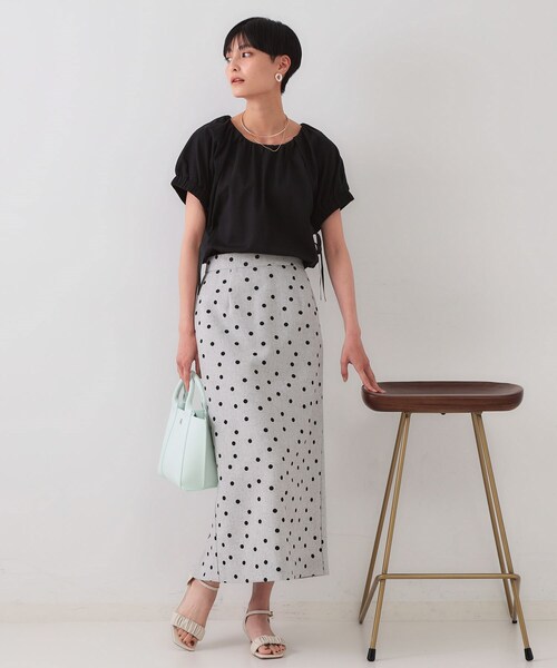 OPAQUE.CLIP（オペークドットクリップ）の「麻混ドットプリントナロースカート【洗濯機洗い可】（スカート・レディース・ベージュ系その他3/ライトグレー系・40/38/36）」の9枚目の写真