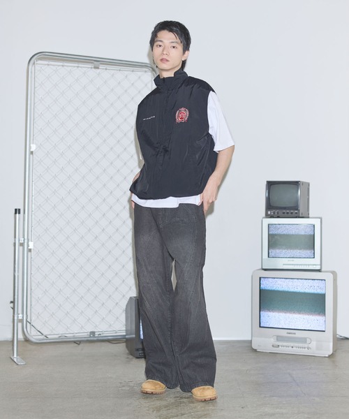 MSG（エムエスジー）の「ナイロン リバーシブルドローコードスタンドネックベスト【UNISEX】（ベスト・メンズ・ブラック/ワイン/チャコール/ネイビー・S/M/L/XL）」の16枚目の写真