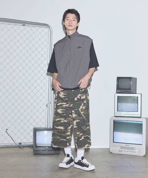 MSG（エムエスジー）の「ナイロン リバーシブルドローコードスタンドネックベスト【UNISEX】（ベスト・メンズ・ブラック/ワイン/チャコール/ネイビー・S/M/L/XL）」の20枚目の写真