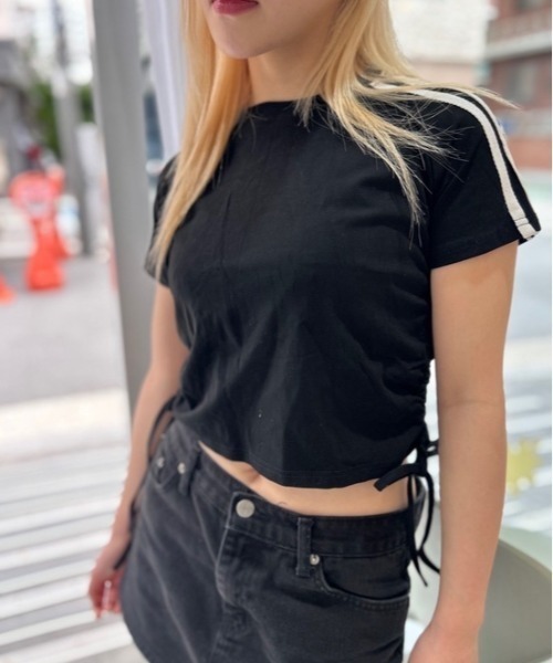 ipugo(イプゴ)の「ipugo/イプゴ サイドライントラックTシャツ 秋物 秋服 2026年秋冬(Tシャツ/カットソー・レディース・ブラック・FREE)」の5枚目の写真