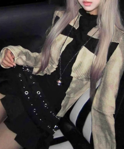 Riff(リフ)の「クロス切り替えロングTシャツ(Tシャツ/カットソー・レディース・ベージュ・L/M)」の1枚目の写真