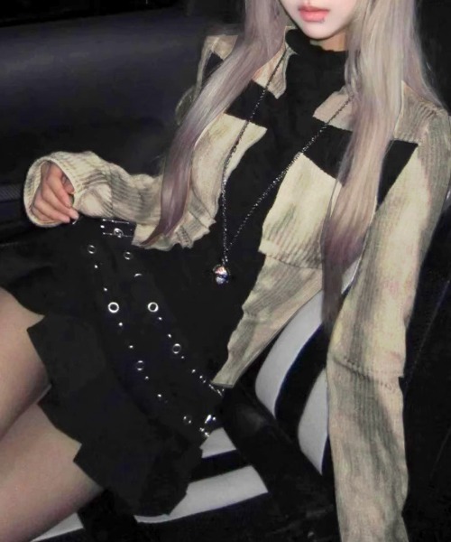 Riff(リフ)の「クロス切り替えロングTシャツ(Tシャツ/カットソー・レディース・ベージュ・L/M)」の3枚目の写真