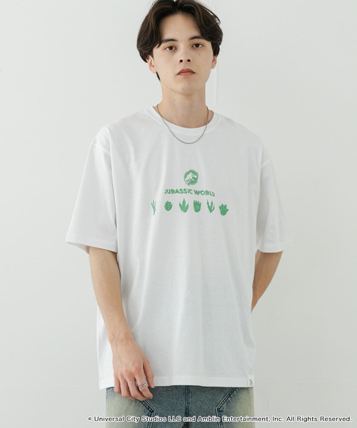 SENSE OF PLACE by URBAN RESEARCH（センスオブプレイスバイアーバンリサーチ）の「『別注』Jurassic World×SENSE OF PLACE　T-SHIRTS/B（Tシャツ/カットソー・メンズ・ホワイト/チャコールグレー/レッド・LARGE/MEDIUM）」の4枚目の写真