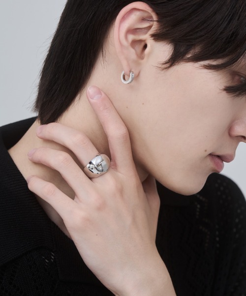 WYZ surgical stainless(ダブリューワイジィーサージカルステンレス)の「【 金属アレルギー対応 】ボリューム 印台リング サージカルステンレス(リング・メンズ・シルバー・16号/18号/20号)」の6枚目の写真
