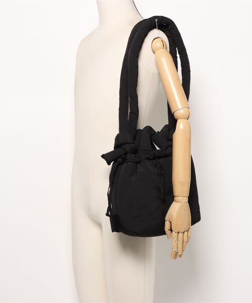 オレンド　OLEND Compact Ona Soft Bag BLACK 公式】ÖLEND オレンド Compact Ona Soft Bag バッグ Black – CHELSEA