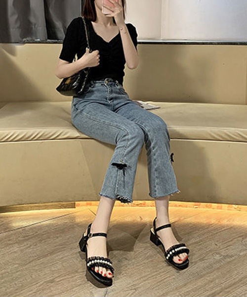 Lace Ladies(レースレディース)の「シアー フリル パール ストラップ ヒール サンダル(サンダル・レディース・ブラック/アイボリー・22.5cm/23cm/23.5cm/24cm/24.5cm/25cm)」の4枚目の写真