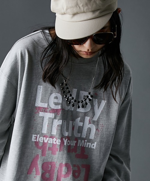 GEVS.(ジェイヴィス)の「ロゴプリントロングスリーブTシャツ<大きいサイズ有>GEVS.(Tシャツ/カットソー・レディース・チャコールグレー/ライトグレー系・5L/4L/3L/LL/L/M)」の11枚目の写真