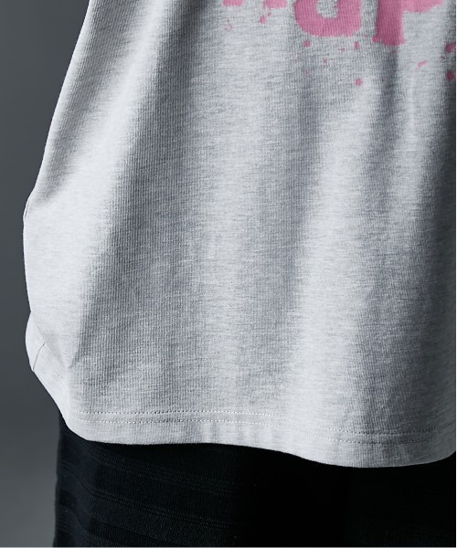 GEVS.(ジェイヴィス)の「ロゴプリントロングスリーブTシャツ<大きいサイズ有>GEVS.(Tシャツ/カットソー・レディース・チャコールグレー/ライトグレー系・5L/4L/3L/LL/L/M)」の21枚目の写真