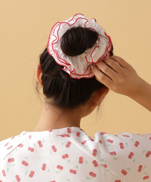 セール】サテンフリルシュシュ[tiny tiny(ティニーティニー