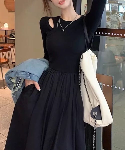 LADY LIKE(レディライク)の「異素材切替え肌見せロングワンピース(ワンピース・レディース・ブラック・M)」の5枚目の写真