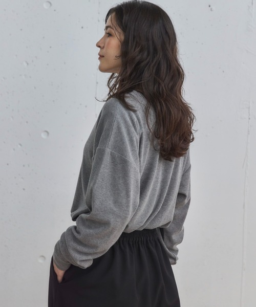 Doux archives(ドゥアルシーヴ)の「ソフトヘンリーネックプルオーバー(Tシャツ/カットソー・レディース・アイボリー/ブラック/グレー・38)」の21枚目の写真