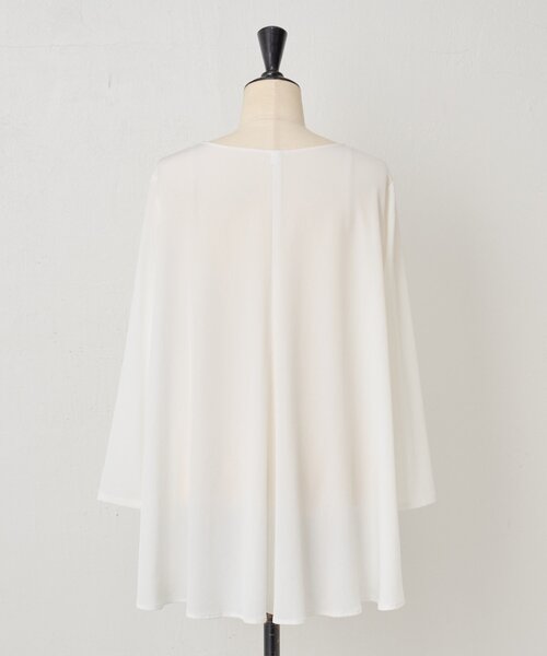 BEARDSLEY（ビアズリー）の「バックフレアブラウス（シャツ/ブラウス・レディース・ホワイト・FREE）」の7枚目の写真
