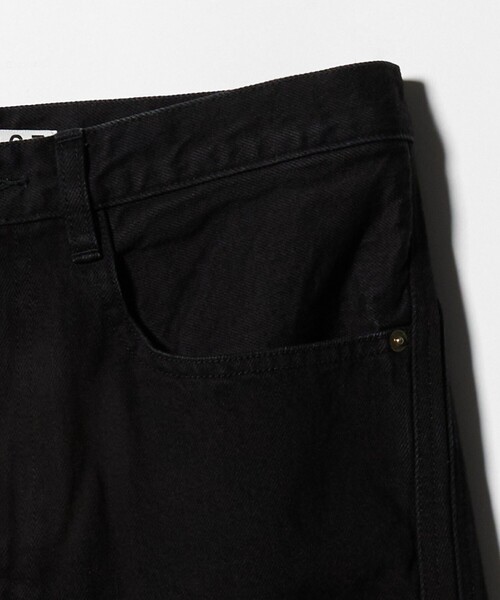 NVRFRGT(ネヴァーフォーゲット)の「<NVRFRGT>ツイスト ワイド ジーンズ(デニムパンツ・メンズ・ブラック・2/1)」の4枚目の写真