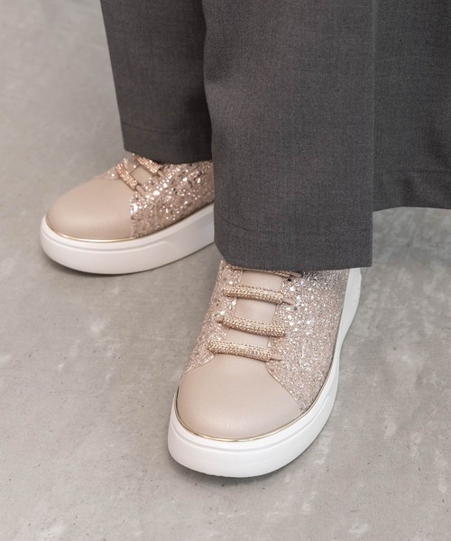 RANDA（ランダ）の「ビジューパーツグリッタースニーカー（スニーカー・レディース・ブラック/ホワイト/ピンク/シルバー・M/L/S/LL）」の3枚目の写真