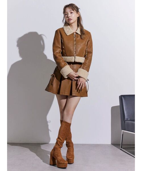 EATME（イートミー）の「レースアップフェイクレザープリーツスカート（スカート・レディース・キャメル/アイボリー/ブラック・SMALL/MEDIUM）」の14枚目の写真