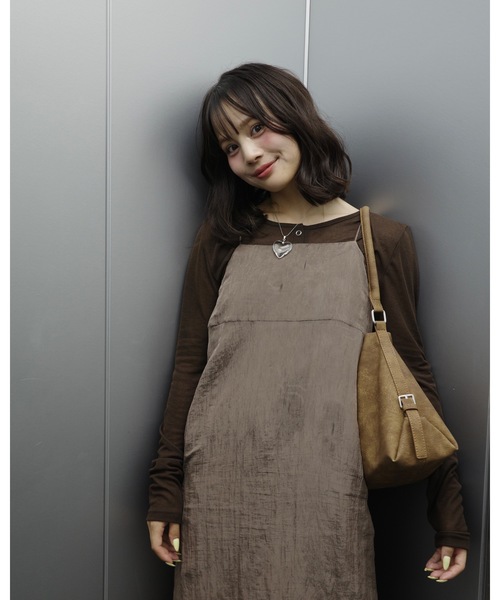 JUMELLE（ジュメロ）の「ワッシャーキャミOP（ワンピース・レディース・グレイッシュベージュ/ベージュ・MEDIUM）」の18枚目の写真