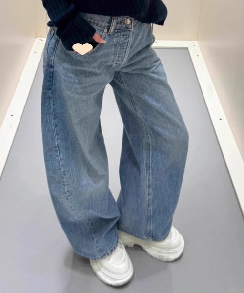 shameless(シェイムレス)の「ラインストーンバックロゴデニム(デニムパンツ・レディース・ブルー・S/M)」の2枚目の写真
