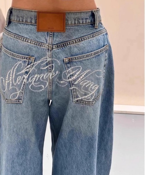 shameless(シェイムレス)の「ラインストーンバックロゴデニム(デニムパンツ・レディース・ブルー・S/M)」の5枚目の写真