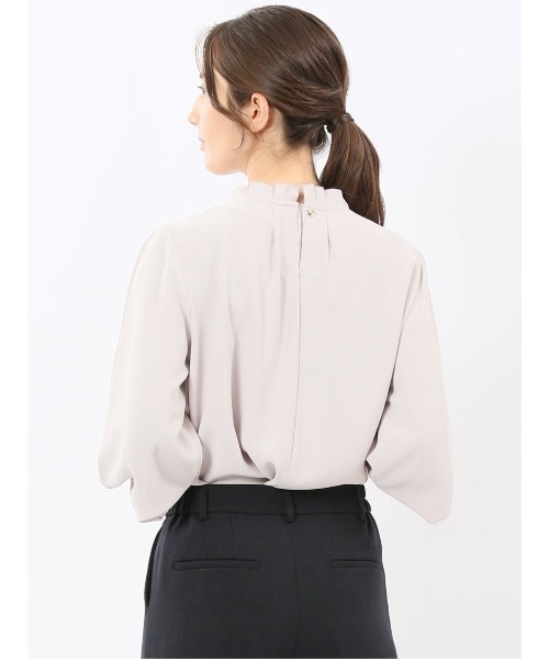 m.f.editorial（エムエフエディトリアル）の「【ストレッチ ウォッシャブル】m.f.エディトリアル レディース タック衿 長袖 プルオーバー ブラウス（シャツ/ブラウス・レディース・ネイビー/ホワイト/ピンク系その他・MEDIUM/LARGE）」の15枚目の写真