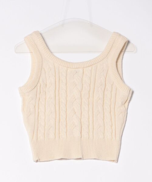 ammy.(エイミードット)の「【 ammy. / エイミードット 】 ケーブル編み デザイン ニットベスト(ベスト・レディース・アイボリー/グレー/ブラック/レッド・FREE)」の7枚目の写真